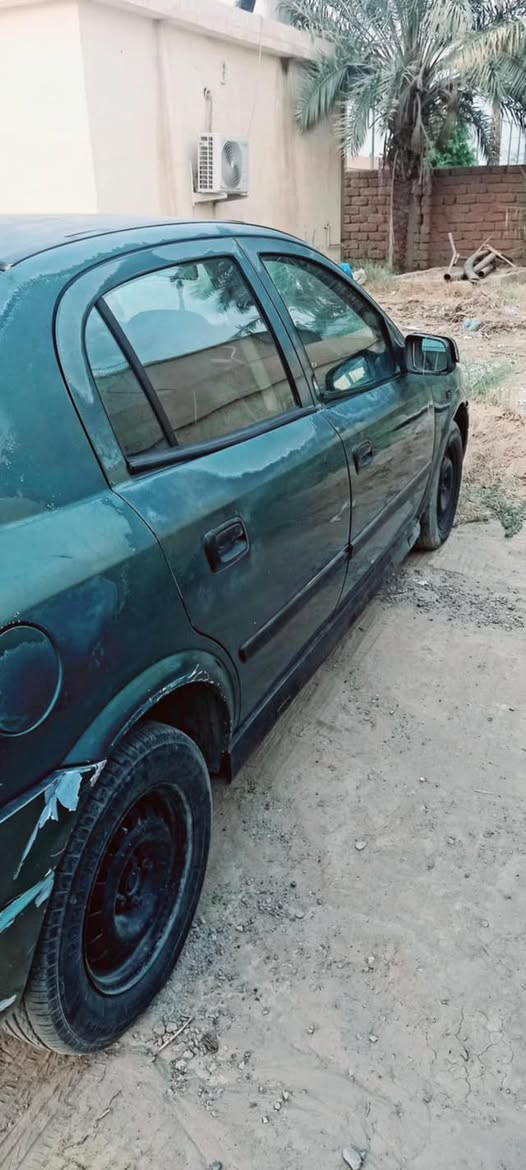 السلام عليكم
سيارة اوبل استرا حديث 2002
🔹محرك شرط لا بخار ولا صرف 
🔹گير شرط
🔹جام كهرباء والكهربائيات كلها شرط
🔹تبريد تدفئة شرط 

🔷المحرك 16 ابو القبق الاسود المرغوب 
🔷الكير فول عادي وضع الوكاله 
🔷شرط التحويل
🔷سنوية 2027 
🔷لون زيتوني كشرها مابي لا صبغ لا معجون لا خياس 
فقط لونها جارد 

🔹السعر 34 وبي مجال
🔷***********
