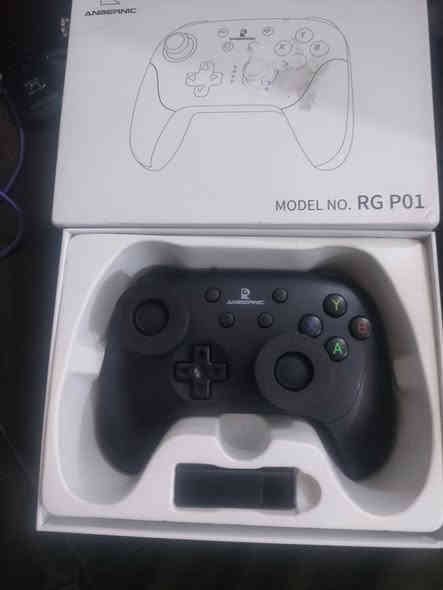 السلام عليكم ورحمه الله وبركاته انطي سعر وتعال اخذهن 
***********
