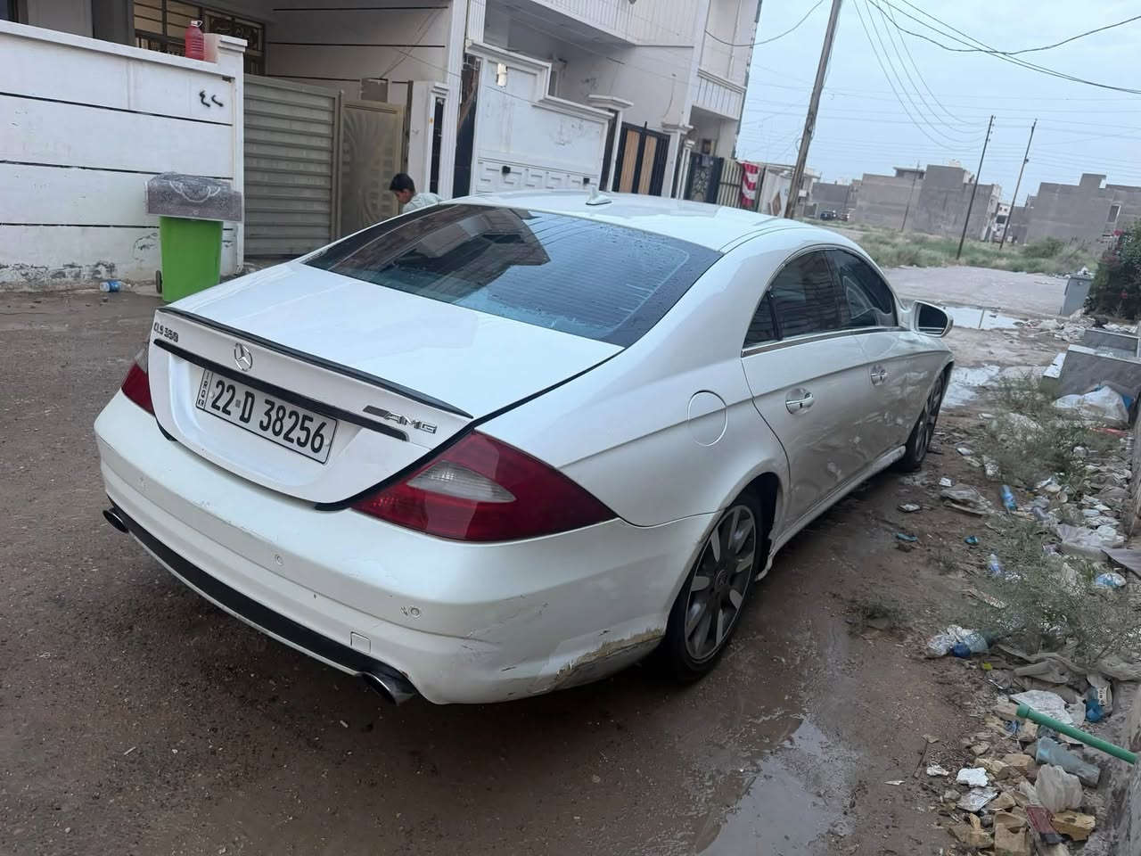 السلام عليكم
مارسدس 2009  V8 
CLS كلاس 550 
رقم اربيل ب اسمي تحول او وكاله + كتاب تضليل 80‎%‎ جديد 
بيهة كم قطعه صبغ بدون حادث طخات ابيع حزام شواصي لغود تكم قماره حوض كلة مكفول كير مكينه تراي وين يعجبك تبريد ثلج 
مواصفات 
بصمات 5 شاشة
 رادارات امامي خلفي 
سلايد فتحة سقف
كشنات كهرباء تدفئة تبريد 
 شفتات قطعتين تبريد 
منضومه زنون بجم كامل 
كشنات منفصل Vip 
باقي الموصفات معروفة 
العنوان بغداد الدورة 
السعر 120$ وبيهة مجال 
للاستفسار ***********

