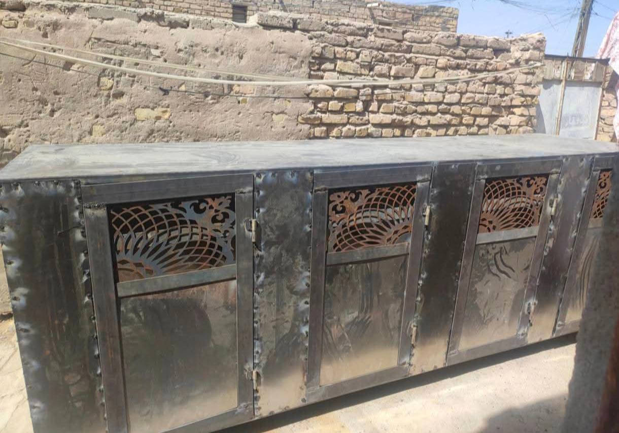 السلام عليكم 
عمل خانات الطول 4 متر والعرض 1 متر 
***********
