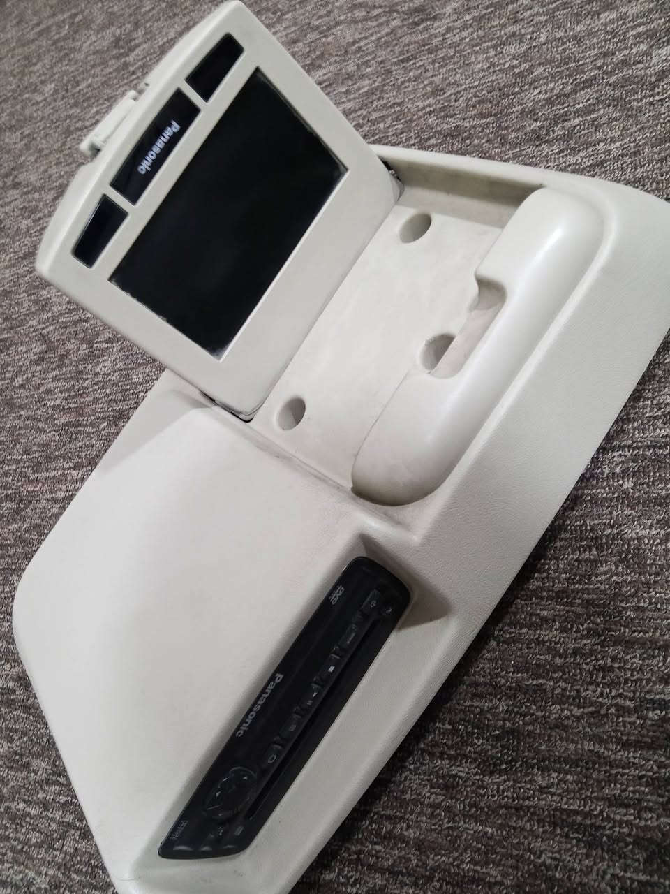 سلام عليكم
باب مال الفينية  كامل ويا سماعة ومكينة مال جام شغالة ويا ضفيرة  وربلة وياجامة سعر 100
تنتة فتحة مال الفينية جديدة 
وركات كاملات
مكان بصرة رقم ***********
