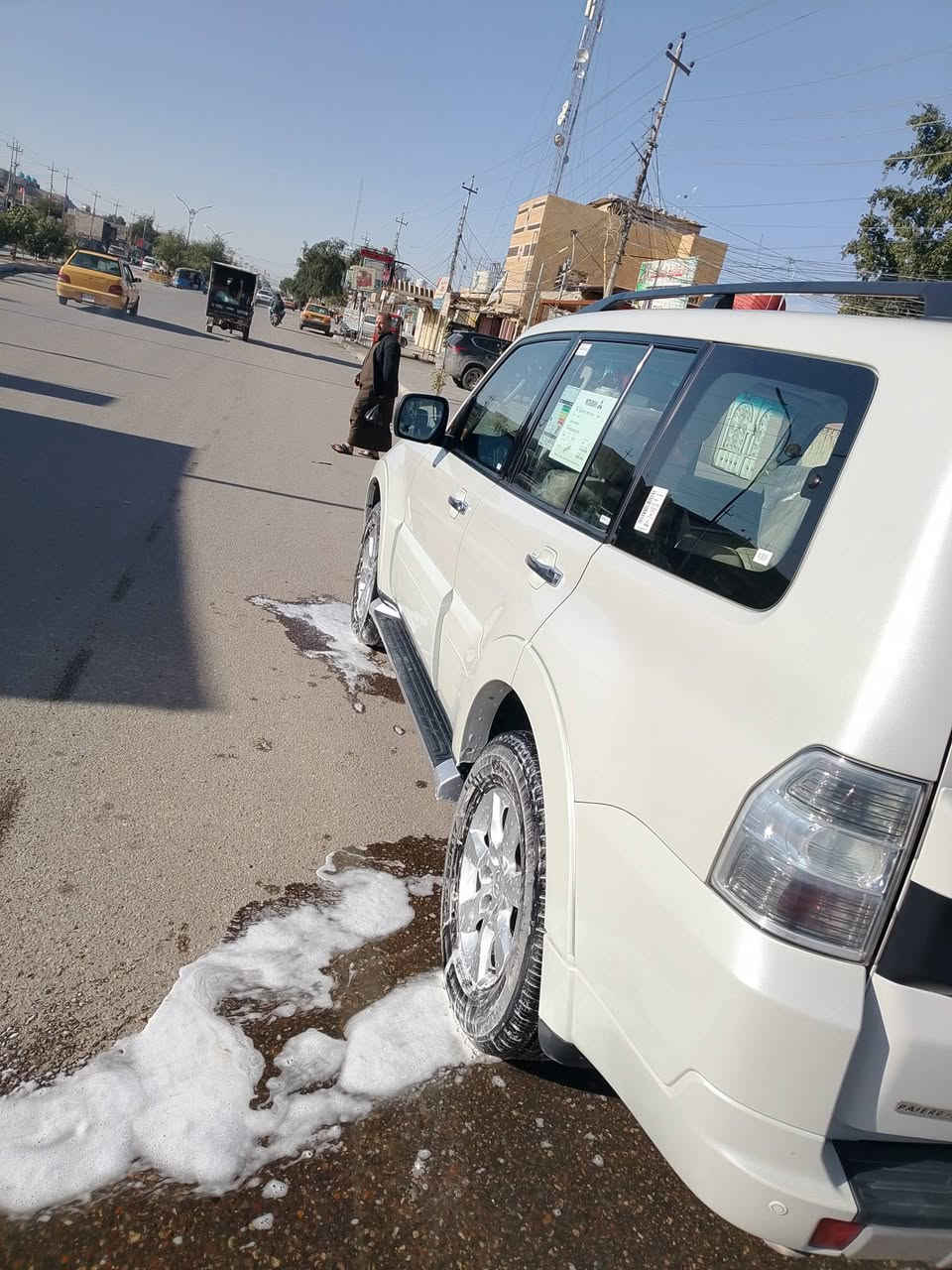 سلام عليكم باجيرو موديل 2017 مكفوله كفاله عامه حبتور فول موصافات السياره وواحد على واحد جديده ماشيه 100 الف السعر 220 وبيه مجال مكان كربلاء ***********
