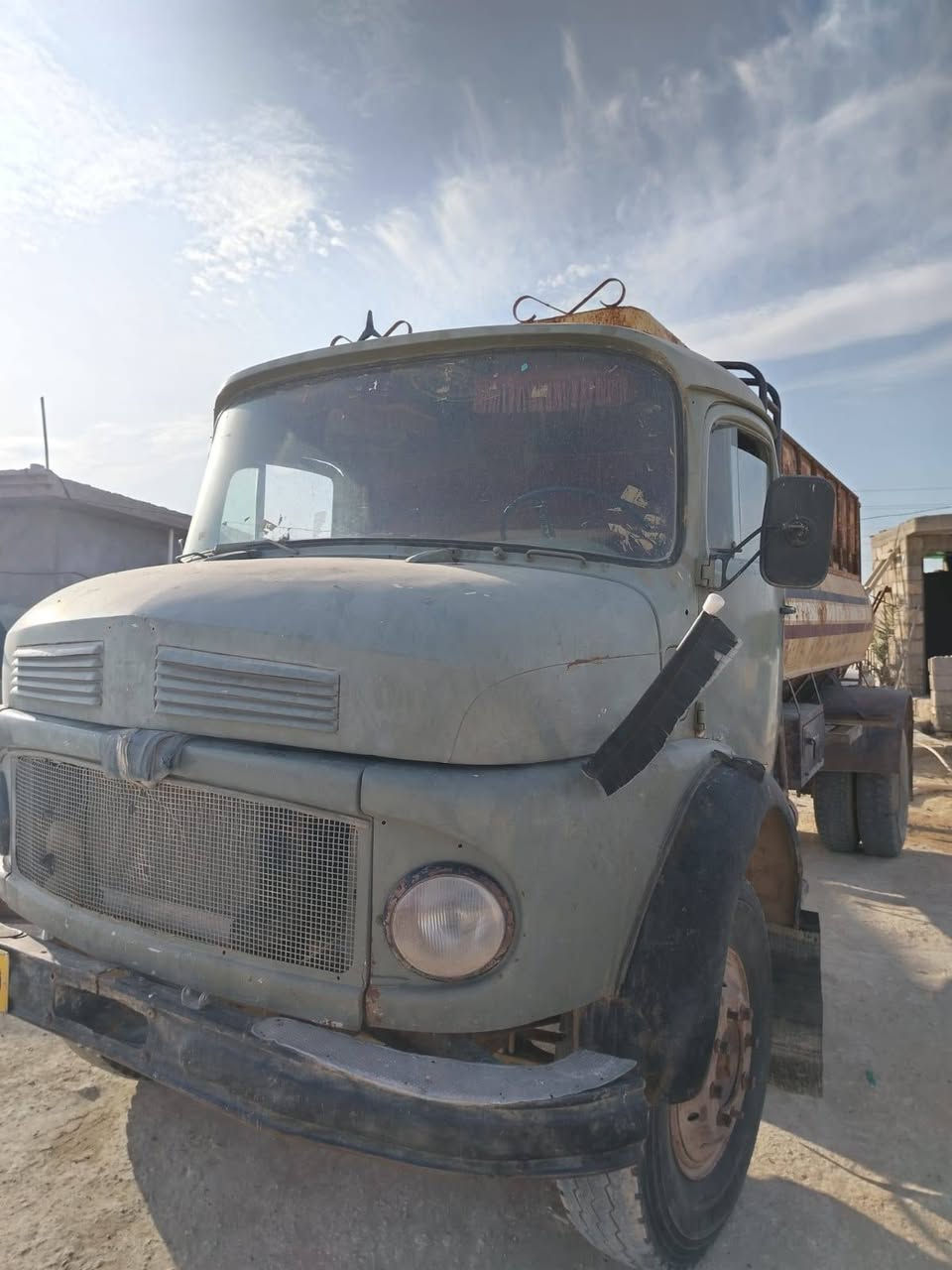 السلام عليكم
ابو ردين موديل ٦٨ للبيع محرك وكير واكسن شرط شاصي مكفول رقم انبار اصفر السعر 12 مليون وبيها مجال بسيط المكان الانبار عنه

استفسار اكثر ***********

***********
