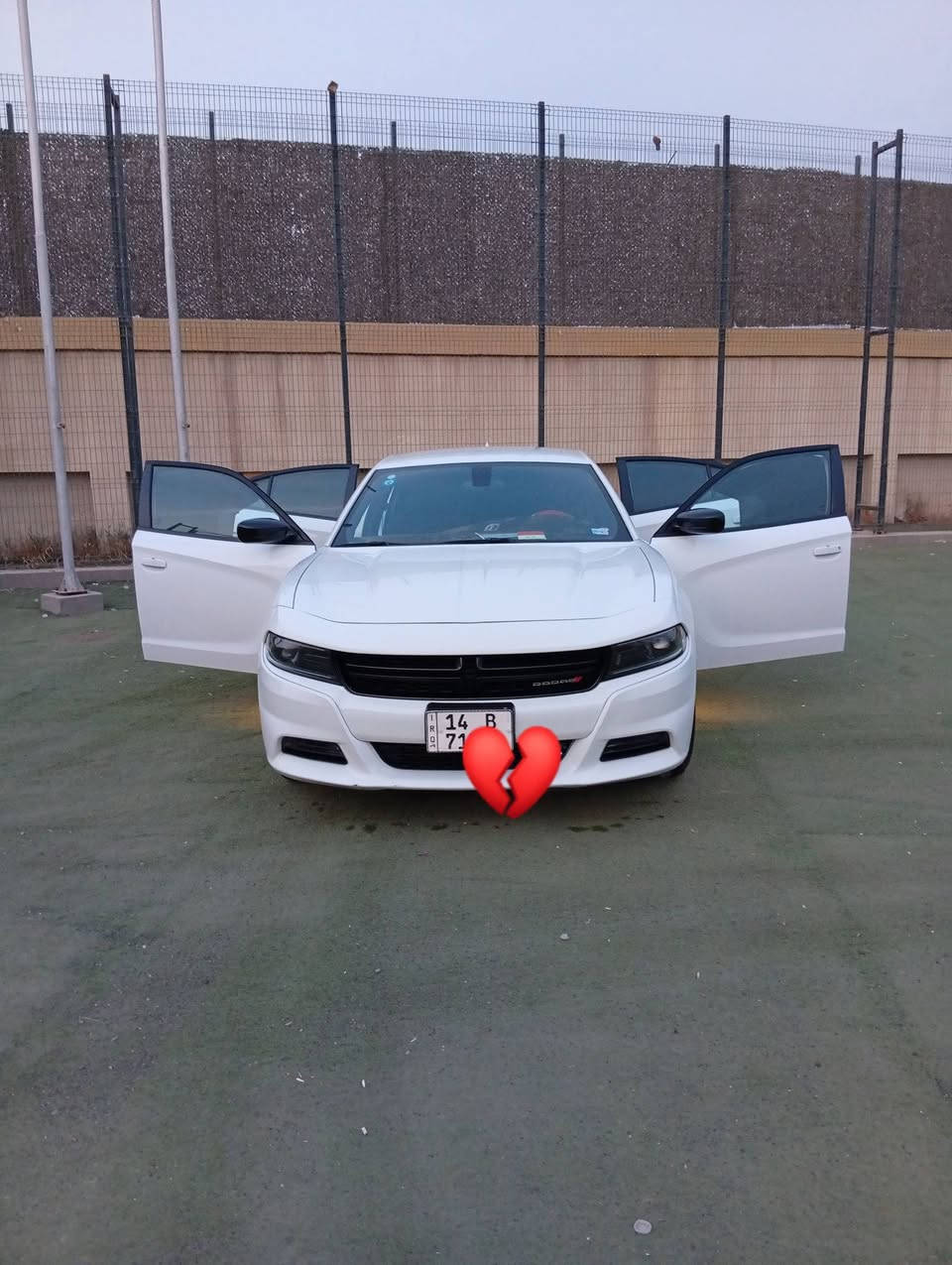 سلام عليكم جارجر مديل 23 
 تحكم استيرن
تشغيل عن بعد 
ماشيه ٤٢الف
وارد امريكي رافق صوره ضرر
سياره بأسمي 
سعر 270
***********
