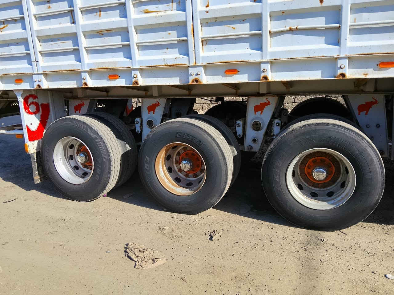 عربانه للبيع شاصي 14 طول 12:30 ارتفاع 185 السعر 145 ***********/***********
