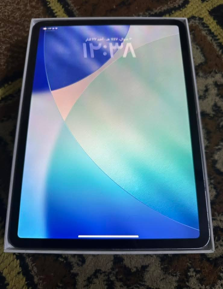 ايباد M2
ذاكره 128 
فول نظافه مالي لو شخط 
مستبدل فقط منفذ الشاحن بدون ماينفتح الجهاز
بطاريه 87 
مكاني فلوجه
السعر 680 
تواصل خاص او على الرقم *********** واتس موجود
