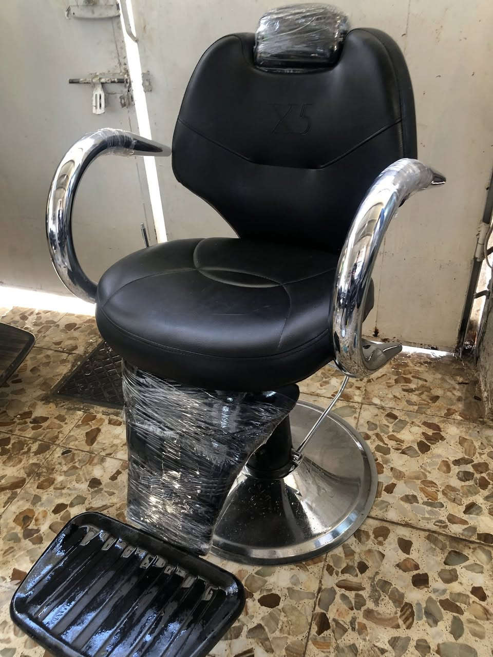 كراسي عدد ٤ للبيع
شغالات مابيهن اي خلل 
يصعدن وينزلن نظافتهن ٩٥٪؜
مكاني بغداد 
للسعر والاستفسار خاص


**إذا كنت صاحب هذا الإعلان وتريد حذفه لأي سبب، رجاءا أرسل رسالة إلى الدعم الفني**