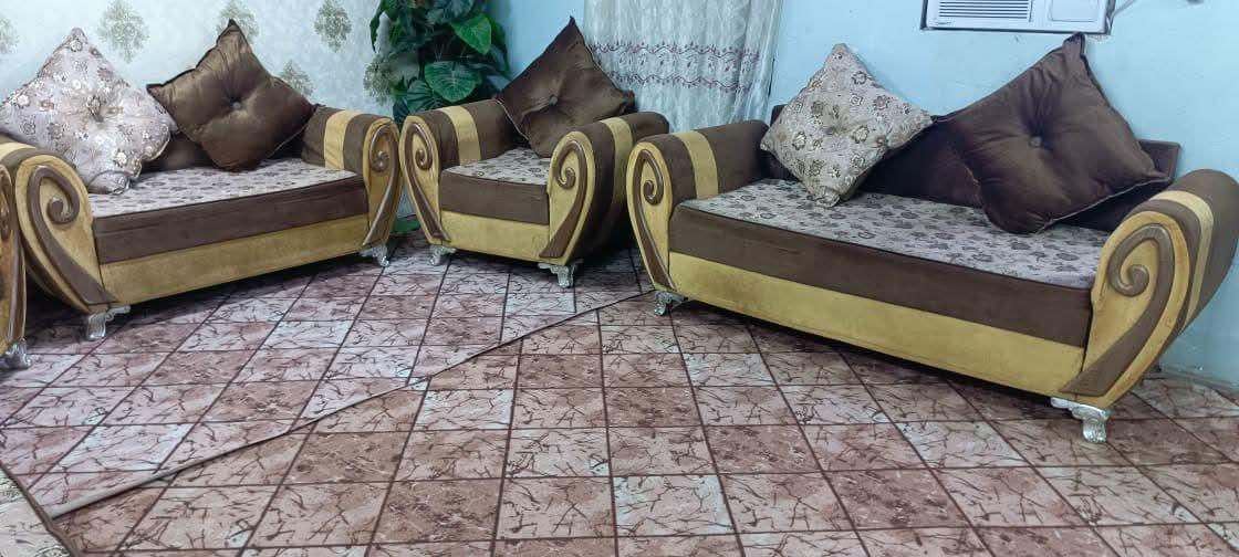 تخم 10 مقاعد نضيف حيل. مابي اي ضرر تزكام سعره 200 وبي مجال مكاني كاظميه يوجد توصيل بكروه *********** يوجد واتساب بغداد, العراق
