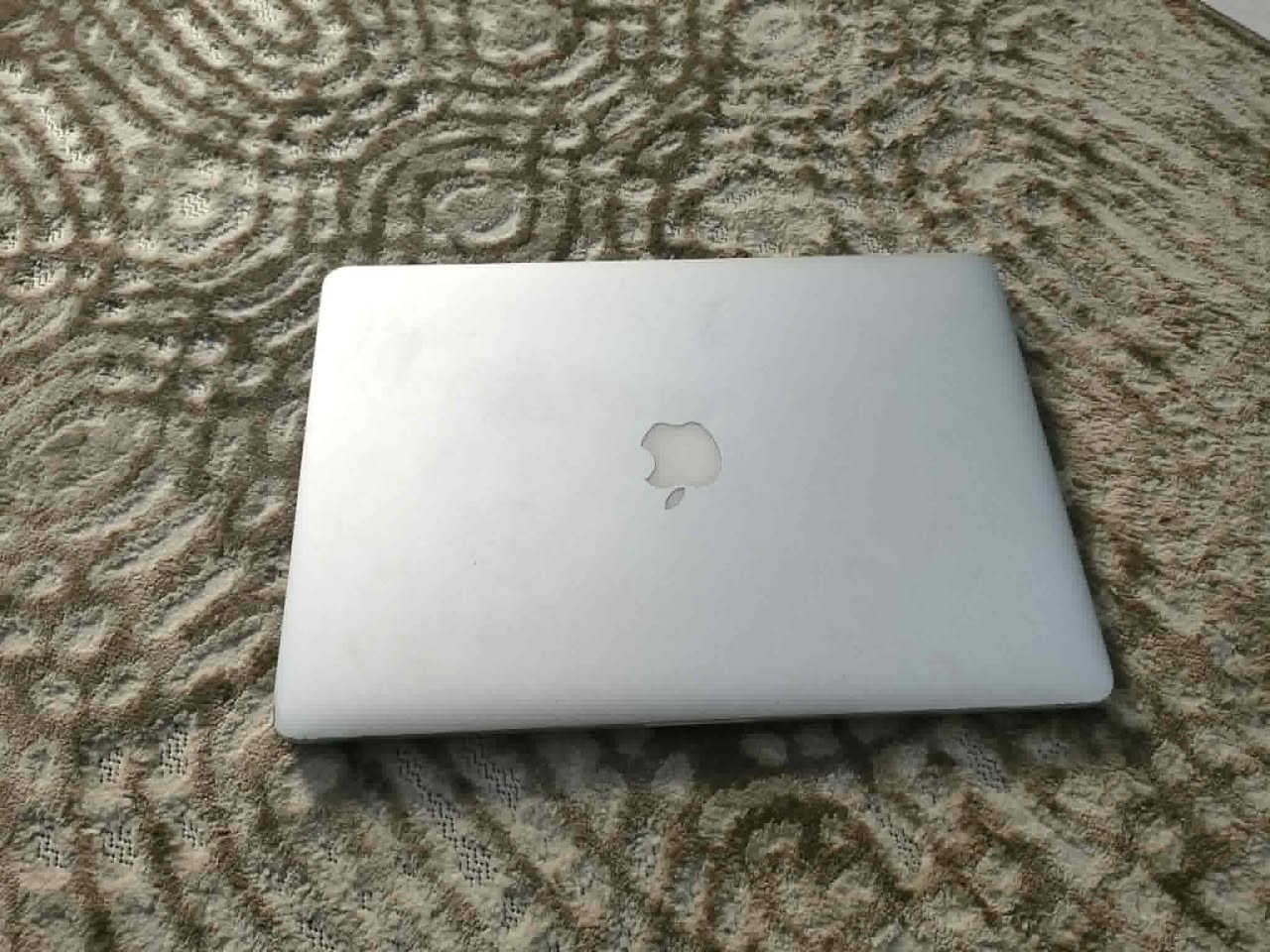 للبيع MACBOOK PRO 2015 
رامات 16 hard256 الشاشه 15.5 انش intel core i7 أعلى امكانيات ما شاء الله 

عليه برامج الجرافيك و البرمجه 

اللاب ما شاء الله اللهم بارك .. حالته زيرو مفيهوش عيوب معاه شاحن فقط 

للتواصل فون او واتس 01033190585
لاب


**إذا كنت صاحب هذا الإعلان وتريد حذفه لأي سبب، رجاءا أرسل رسالة إلى الدعم الفني**
