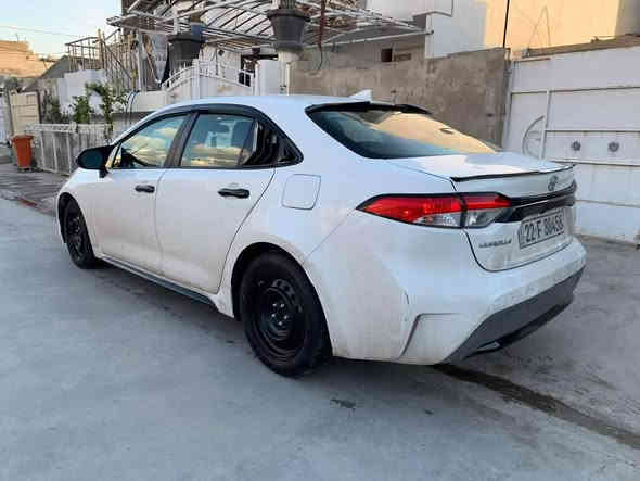 للبيع كورلا LE  
السعر 148
***********
موديل2021
تحكم ستيرن 
تحديد سرعه 
شاشه لمس 
كاميرا خلفي 
لايتات زنون 
تايرات جديد 
وياله جديد 
كير مكينه بشرط 
سياره  بي منضومه غاز ⛽ وبي دفتر بانزين
سونار بلمنشور ضرره جملغ وبونيد وزيد جملغ وره ول باب وره بس كلير بدون ضرره شرط سياره بدون دواخل 
صدر امامي خلفي خير من الله جديد
رقم اربيل انكليزي دولي بسمي 
سياره أ حله من صوره
مكانك كركوك بغداد
