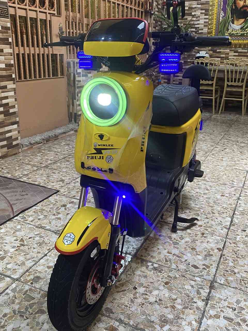 السلام عليكم شباب دراجة شحن R9 2026
لون اصفر مميز الدرجة جديدة بمعنى الكلمة 
بطاريات حجم الكبير 32 مكاني بغداد مدينه الصدر.    ***********
