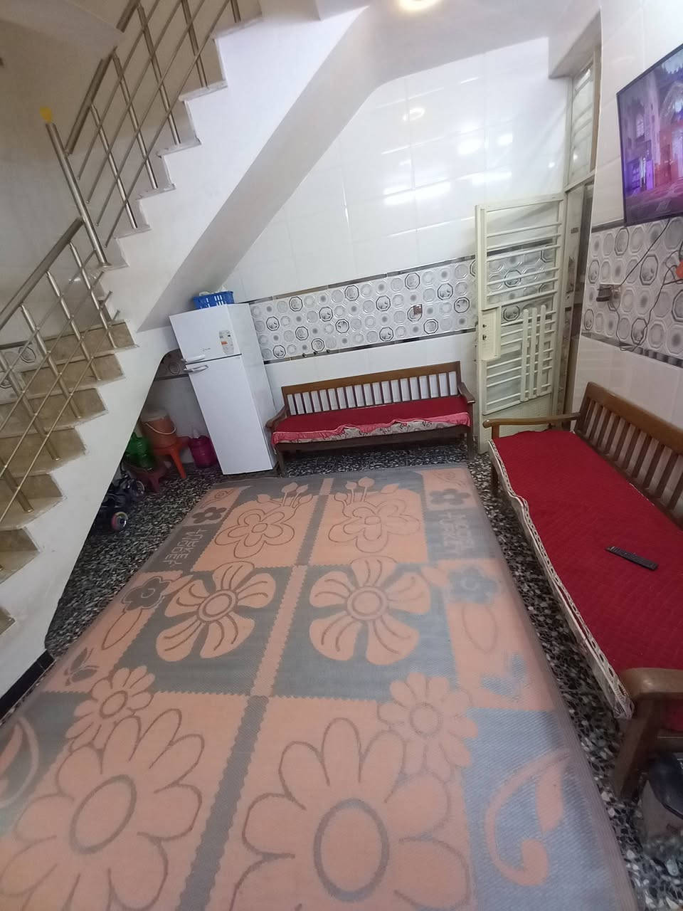 السلام عليكم
بيت للبيع  مساحة 100متر بناء جديد+٣غرف نوم +ستقبال وصالة +٣ صحيات بيت كامل من كلشي /الموقع شماعية كاع سيد خوام قريب شارع العام للستفسار تصال عل الرقم ***********
