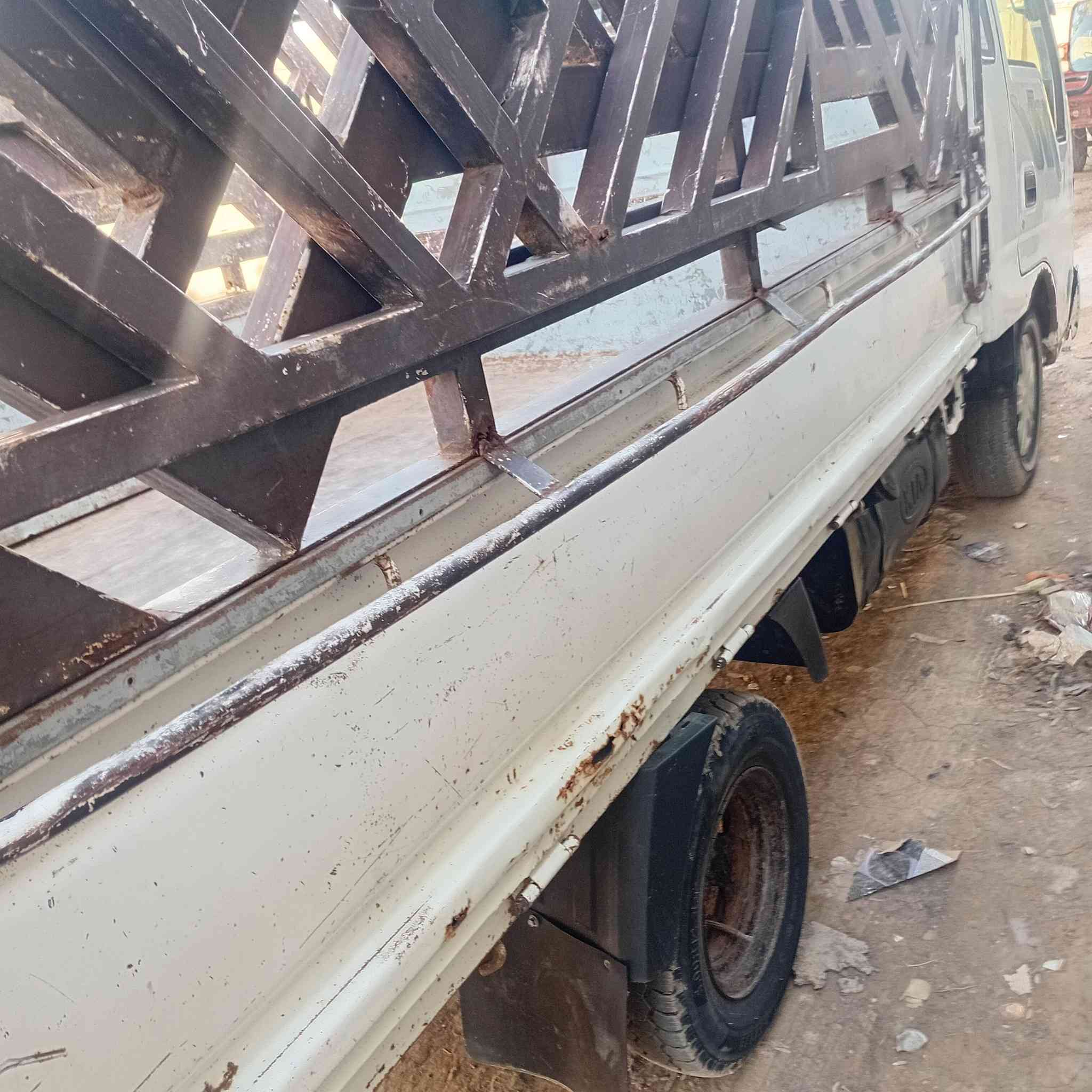 سلام عليكم سياره فنتيره البيع موديل 98
محرك خيط بخار رقم ديالى مكاني بغداد فلكت سلمان باك 
سعرها ٥٥  وبيها مجال ***********
