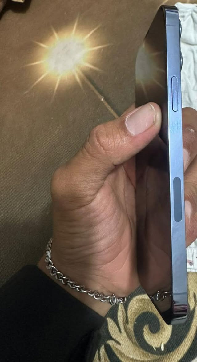 آيفون ١٣ برو ماكس
ذاكرة ٢٥٦
نموذج M/A
بطارية ٨٥ 
نظام iOS 26.2.1
جهاز جديد شخط مابيه 

اني مكلف بالنشر 

صاحب التلفون ***********
