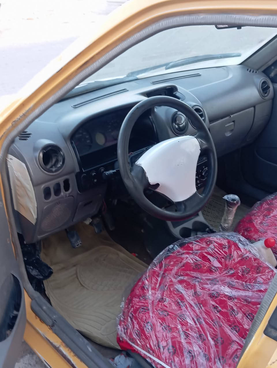 السلام عليكم ورحمة الله وبركاتة سيايبا للبيع مديرل 2012 كير ومكينه خير من الله بدون راعي سعره 10وبيه مجال العنون نجف ***********
