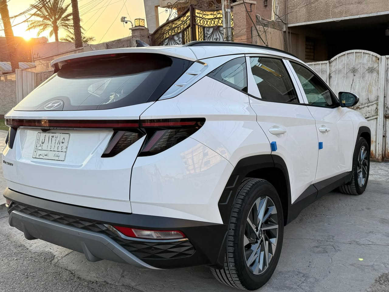 السلام عليكم عندي توسان 2024 خليجي السيارة كفاله عامه من الصبغ والضربه والتبديل السيارة جديده بمعنى الكلمة ماشيه 37 ألف السيارة فول عده البانوراما 
بصمة 
محرك 2000 
جلد 
كشنات كهرباء 
سايد بريك بصمة
تحكمات
اوتو هولد 
حساسات 
كاميرا 
شاشة 
وباقي المواصفات المعروفه 
السعرررررر 205$ 
مكاني بغداد 
للاتصال 
***********
