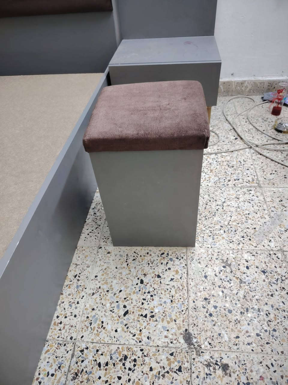 غرفة نوم تركي ٦ قطع نضيفة سعرهة ٣٧٥ مكاني قرب بوابة الكاضمية ***********
