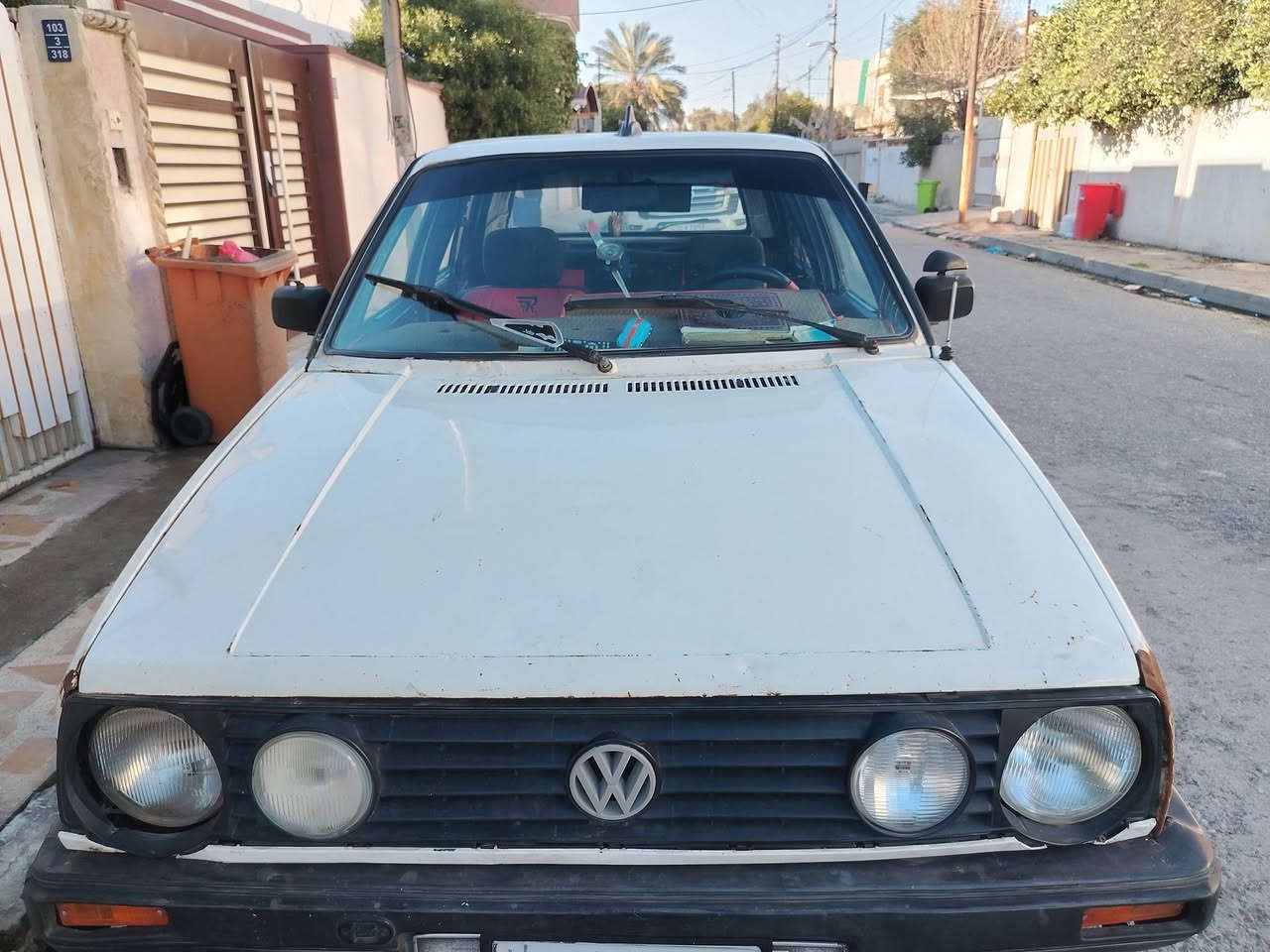 السلام عليكم 
سياره كولف موديل 89سنويه 2027
كابون بانزين طخم كير محرك شرط التحويل 
السعر 24وبيها مجال الاستفسار الاتصال على الرقم 
***********
