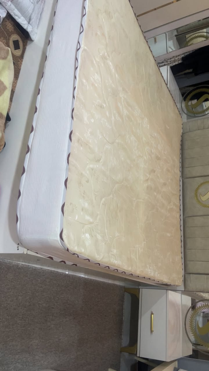 دوشك نفرين جديد لوك مستخدم فقط اسبوع اخو جديد
اخذته ١٧٥ 

ابيعه ١٢٥ 

***********
