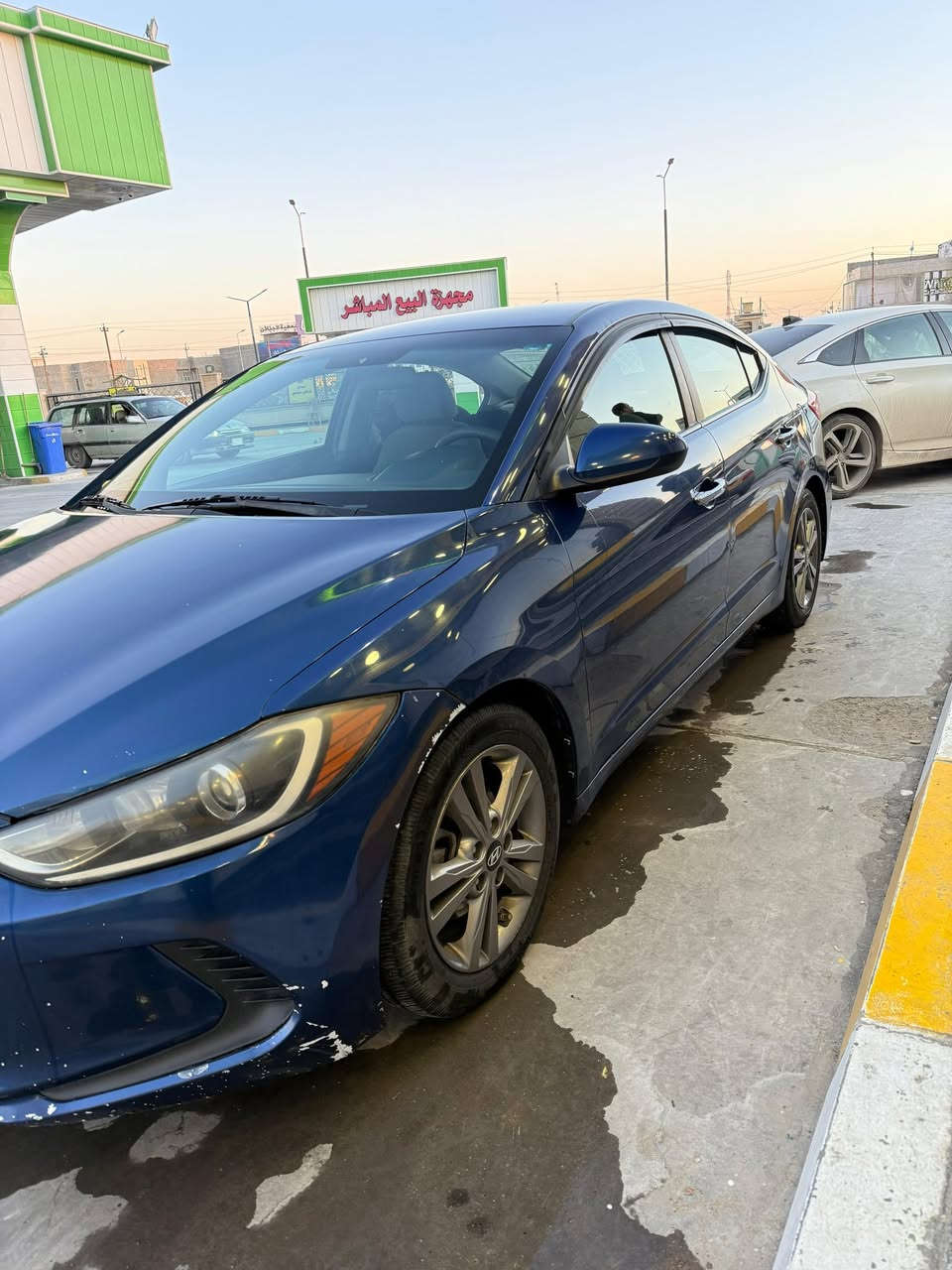 للبيع النترا 2017 وارد امريكي
صور الحادث و السونار مرفق بالمنشور 
بدون لغد او شاصي
مكينة 2000 دوش  
كير AT
رقم اربيل تحويل مباشر
شاشة كار بلي اندرويد اوتو
تحكمات ستيرن
3 وضيات قيادة
كامرة دوارة
لايتات زنون
عليها ادامة منضومة التبريد  و منضومة البانزين

السعر 122

مكان السيارة الفلوجة
***********
