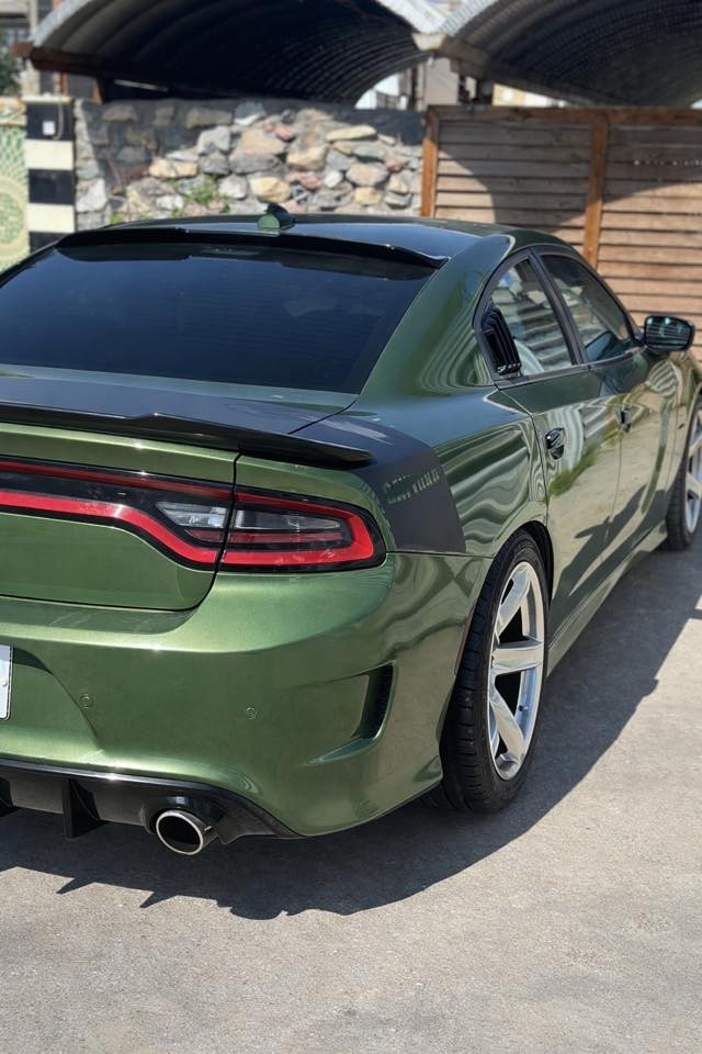 السلام عليكم
جارجر RT  اصل2023 مكينة 5700 ماشية 30 ميل
السعر 23.500 وبيها مجال
رقم بغداد 
حادثها بنيد وجاملغ تبديل جهة السايق و صبغ بلجاملغ الخلفي 
السيارة حلوة مصروف عليها ومتحتاج صرف
مكاني البلديات بغداد
للاستفسار ***********
