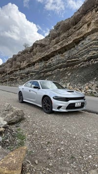 جارجر sxt 2023 سلڤر مواصفات sxt معروفة  رقم بصرة  ماشية 78 الف كم   شا...