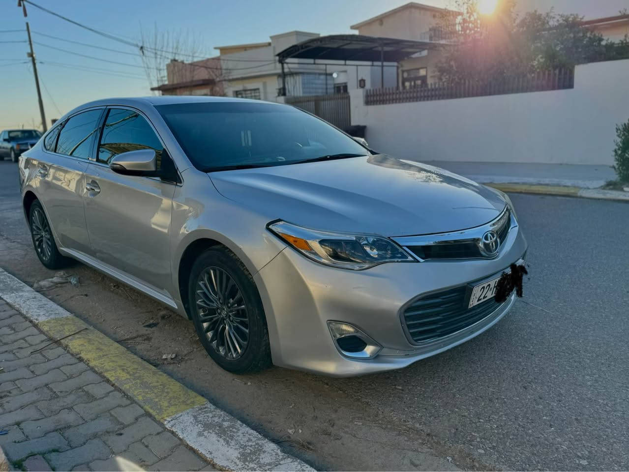 افلون ٢٠١٣ 
سيارة كلين تايتل 
دوو جيگاي بچوك ساردي هةية 
مكينة و كير بة شةرت 
مواصفات xle 
شاشة كاميرا 
كشن جلد كشن هيتر 
بصمة 
لايت زينون 
سيارةكة زور بي مةصروفة 
سنوي و هزةي تازةية بة ناوي خومة 

سعري 180 مجال 
موبايل *********** أربيل, العراق
