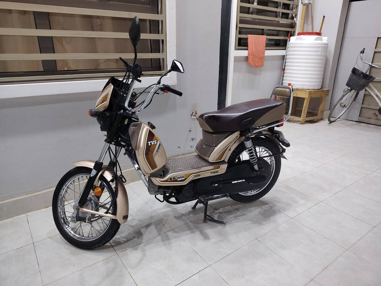 دراجه تي في اس موديل حديث دراجه كامله بدون اي نقص شرط كفاله سلف وهندر
السعر 850
***********
