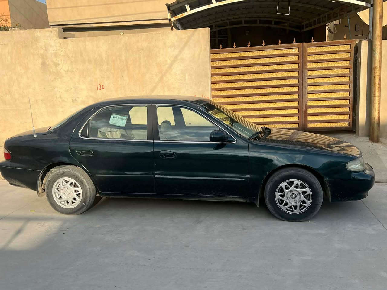 كيا كريدوس موديل 95كير و مكينه بي عيبه تبريد سارد و كه رم ئيش ئاكات بوياغ عامه بي دعمو ليدروا رقم و سه نوي هه زه تازيه تا 2030دفتر بنزين هه يه سعر 37مجال 
***********
*********** كركوك, العراق
