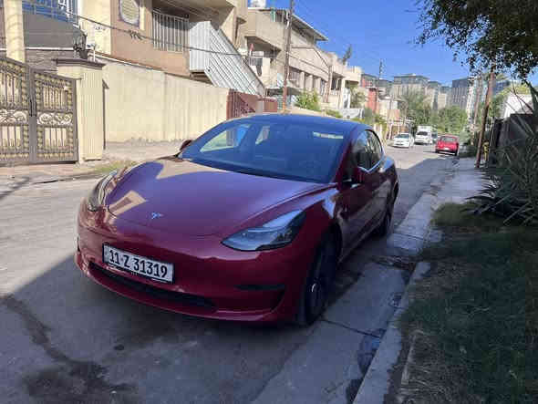 السلام عليكم
تسلا model 3
تك ماطور
ماشيه ٣٠ الف 
سياره جديده بدون ايرباك بدون دواخل صفر مسج
سياره جديده بل كارتون 
حادثه جاملغ صبغ وباب نفس لون 
(لاكن بيه ٣ قطع كلير اجت من امريكا 
مكانه حي جهاد 
للاستفسار 
***********
