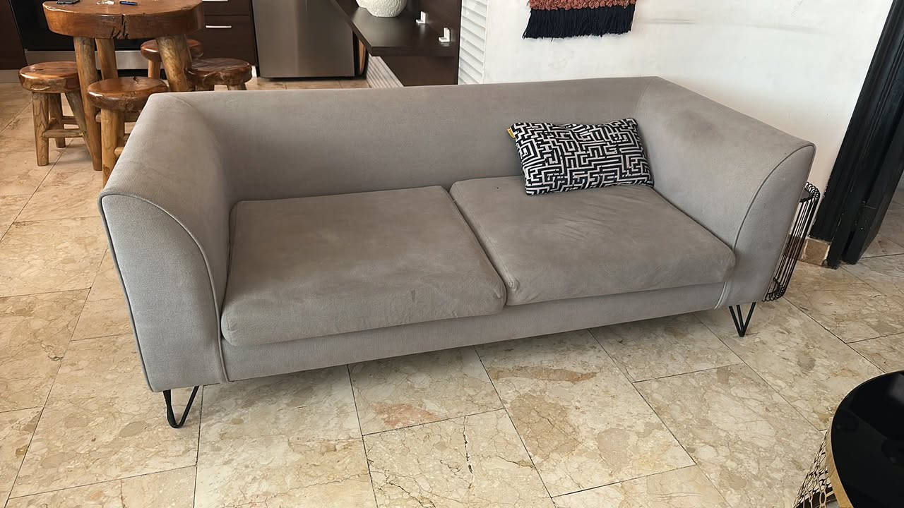 تخم ٨مقاعد
ميز تليفزيون 
ميز طعام طبله وسطيه 
وجربايه طابقين 
كبار مال نفر 
والسعر مناسب


**إذا كنت صاحب هذا الإعلان وتريد حذفه لأي سبب، رجاءا أرسل رسالة إلى الدعم الفني**