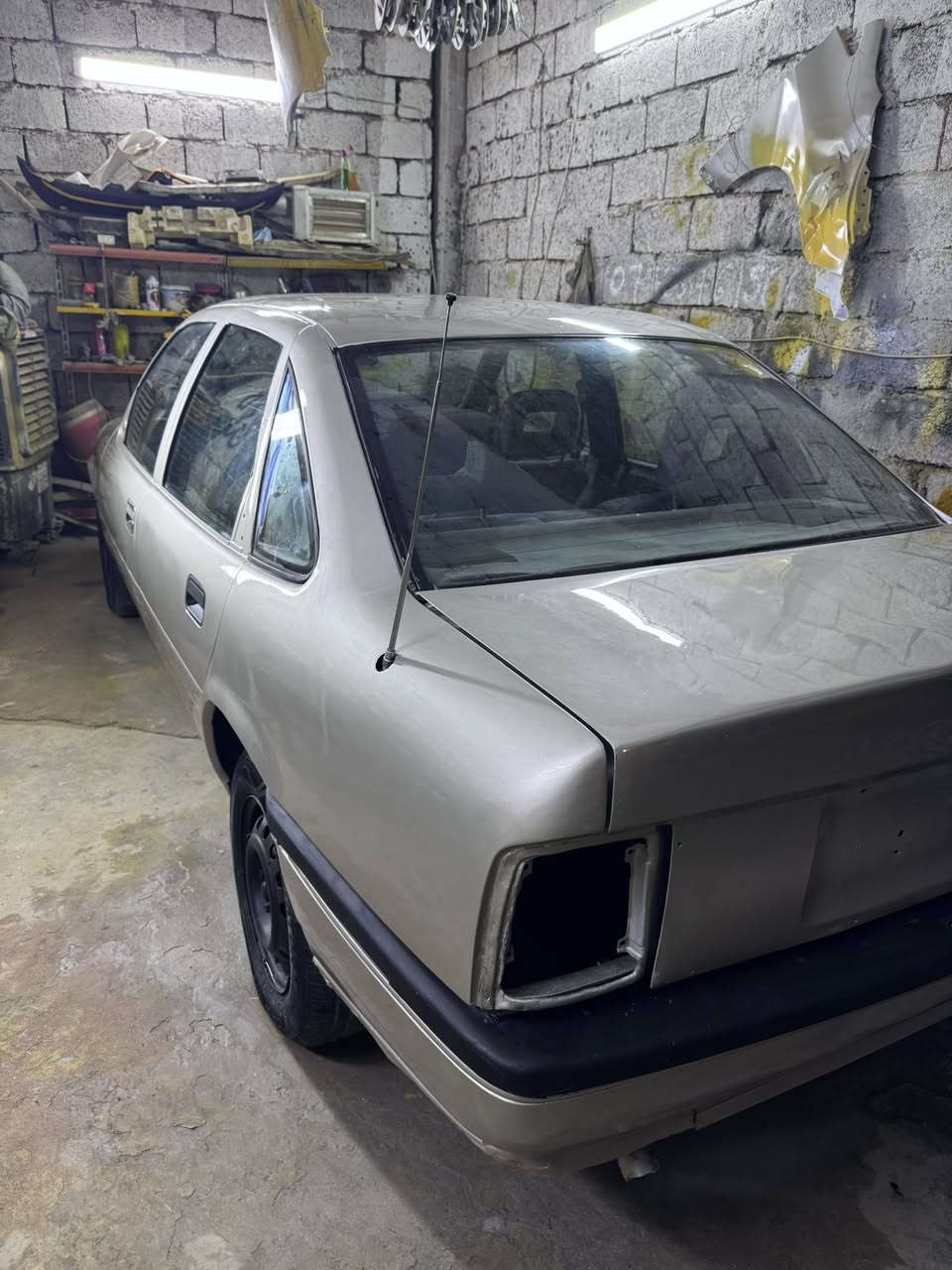 جانب من اعمالنا ورشة النجوم 💫
صبغ عام أوبل فكترا اللون شمباني 🔑

تجهيز اساس ومعجون فول 🤩
*********** 
عنواني كركوك حي عسكري جسر حصو ورمل 📍

الاسعار تبديي من ال300 إلى 600 حسب اللون 🤑ونظافة الگشر
