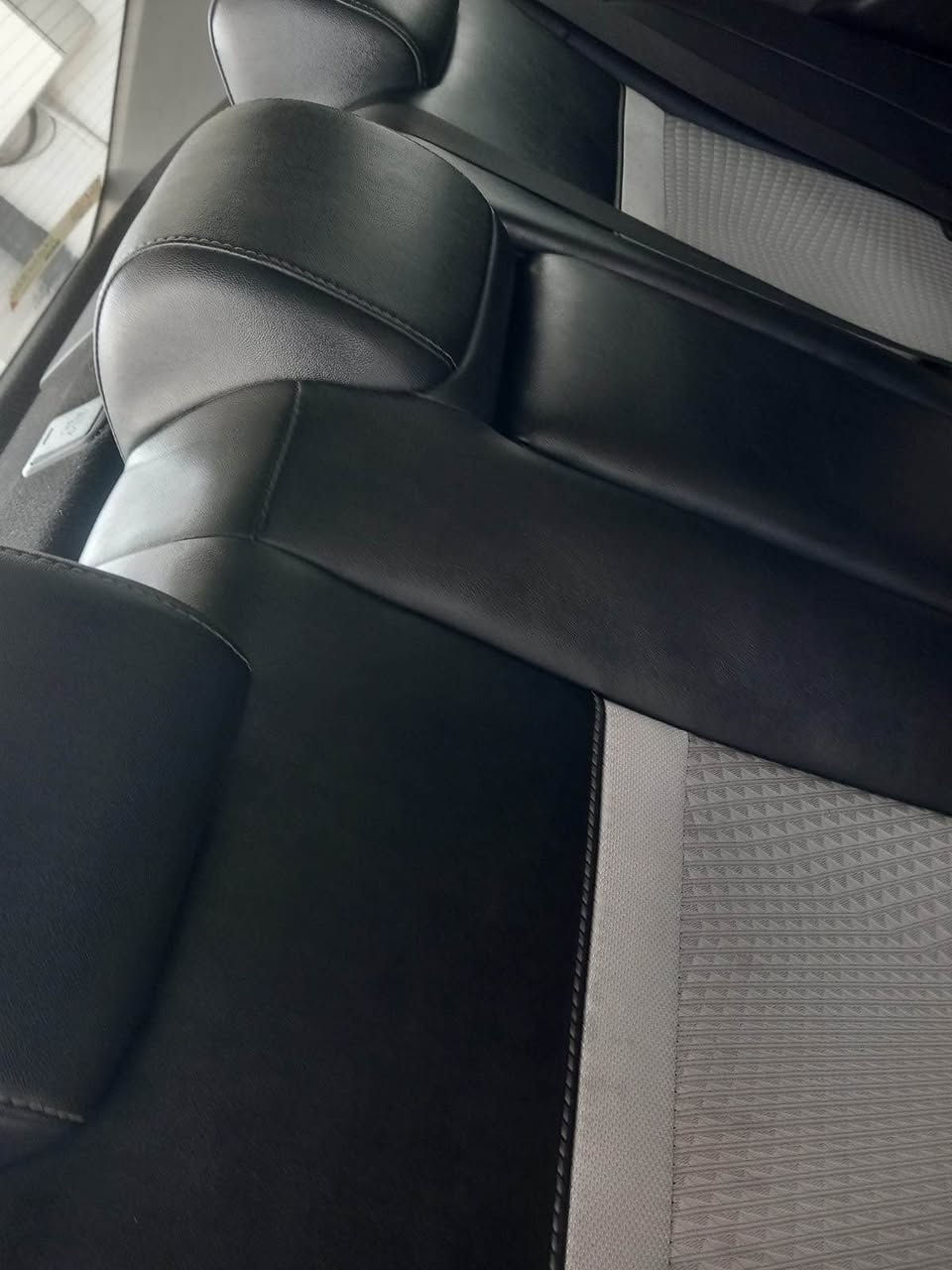 السلام عليكم كامري موديل ١٣ سياره جاهزه ماتصرف عليها ربع داخل جلد شفتات ستبرن بيها اربع قطع بابين بخ وجاملغ خلفي صبغ  بدون داخل بخ فقط عدا جاملغ خلفي بي معجون مشروع وطني شرط التحويل سنويه بعد مامنتهيه  السعر ١٢٠ وبيها مجال

*********** بيجي, صلاح الدين
