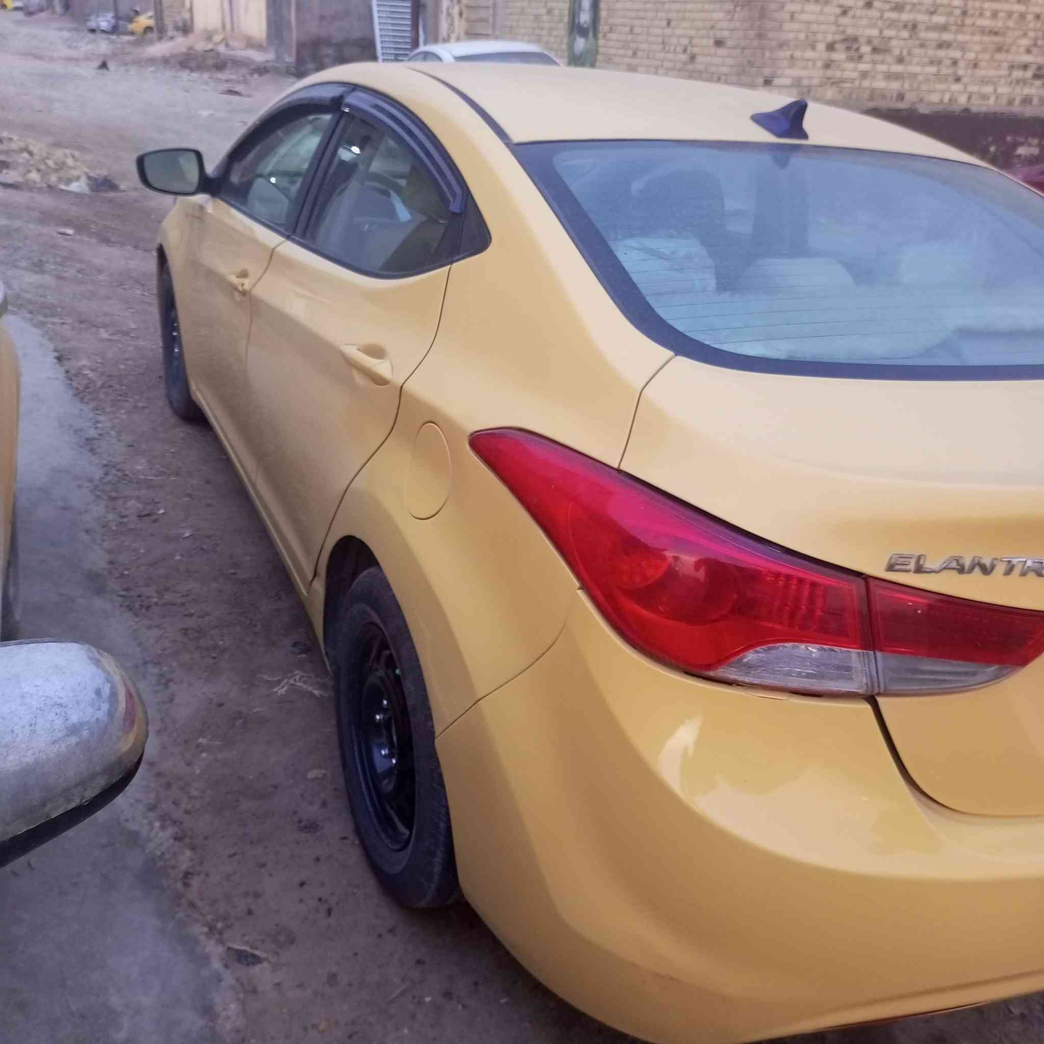 السلام عليكم الانترا موديل 13وارد امريكي مكينه 1800توش بأسمي كير مكينه خير من الله السعر103او بيها مجال مكاني بابل حي البكرلي الاستفسار ***********
