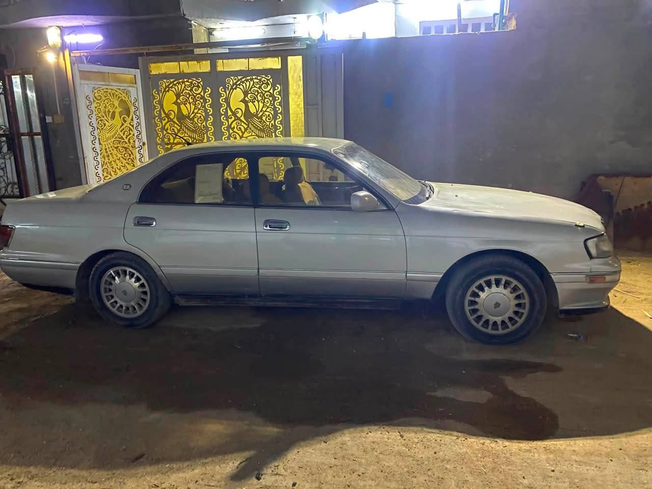 السلام عليكم بطه منفصل السياره البدي مالها نطيف شوف العين مكينه وكير بحاله جيده كهربائيات كلها واصله السياره عندي بيها وكاله السياره مكفوله من الاصوليات السياره مابيها عينه اطيح من فلوسها مكاني ابي الخصيب حمدان السعر ٤٠ وبيها مجال للشراي للتواصل ***********
