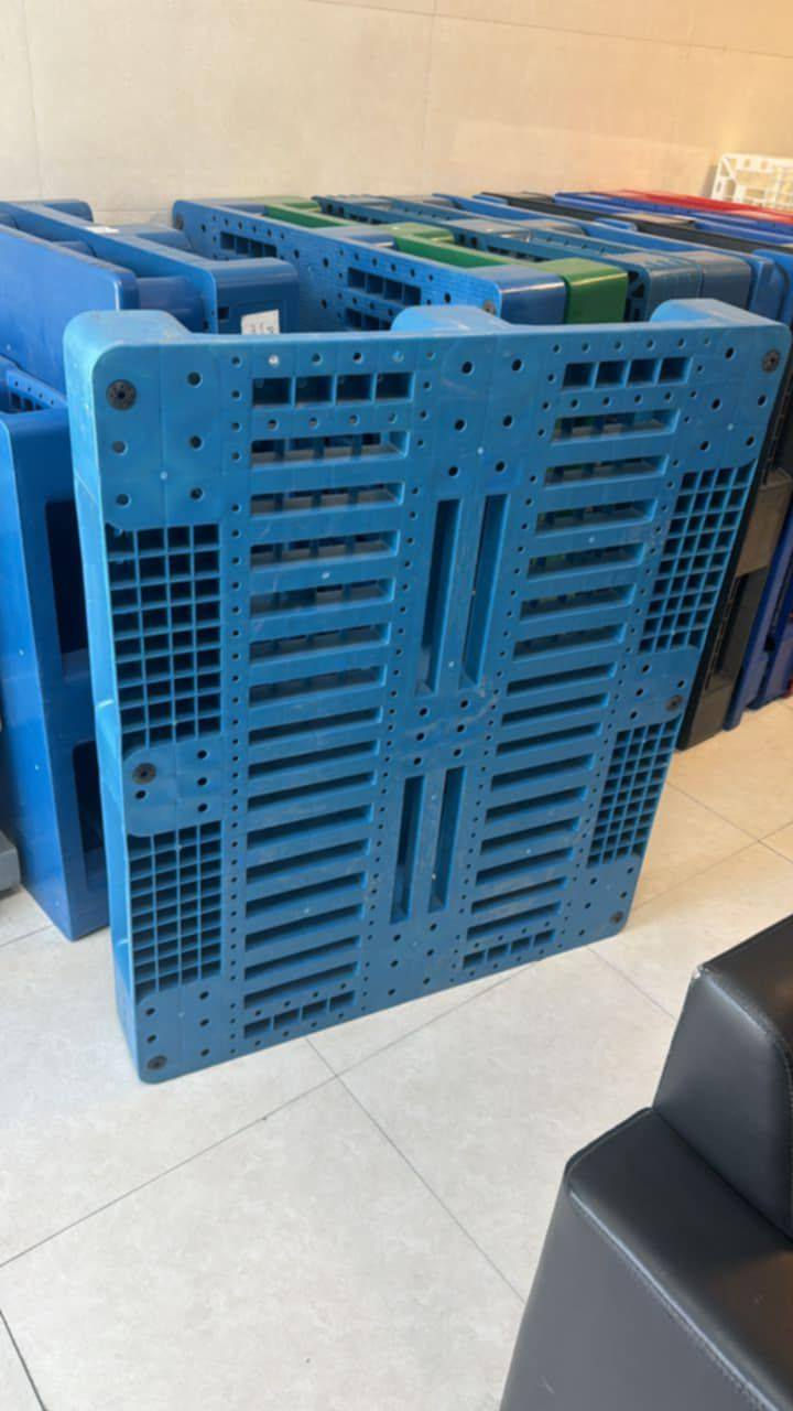 متوفر جميع نواع سكيب بلاستك وجميع نوعيات الجديد و المستخدم الهاتف ***********
