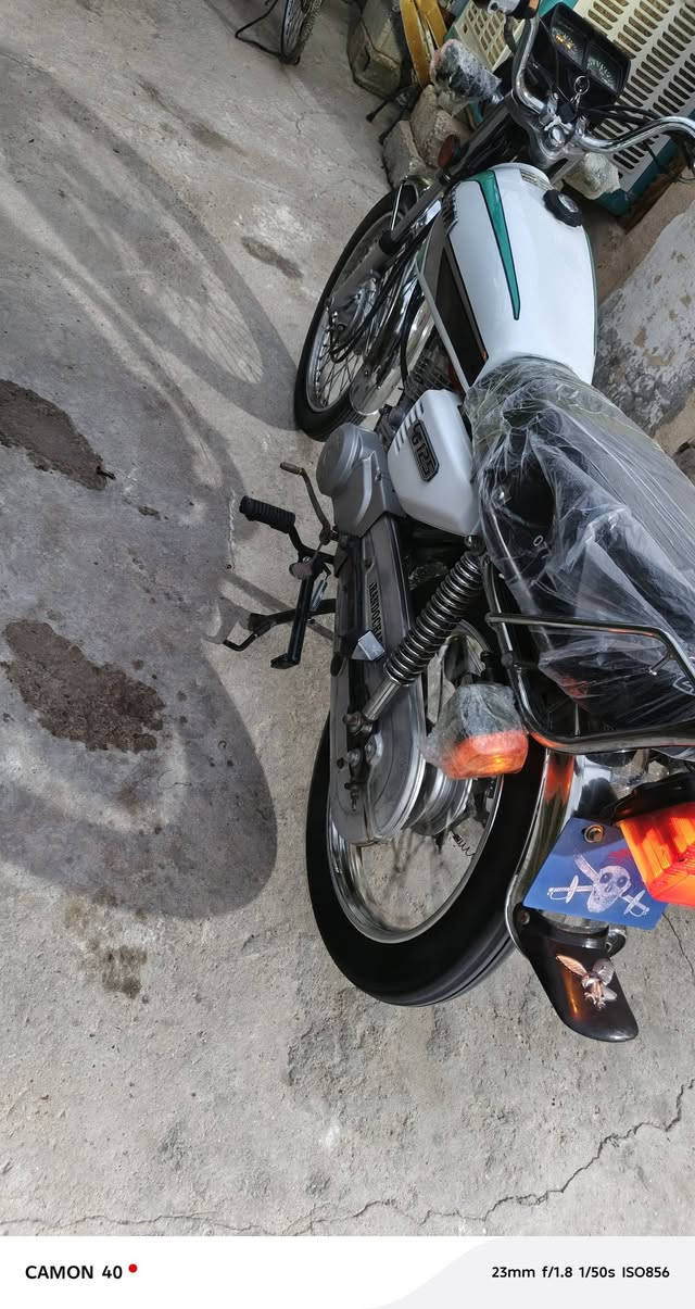 سلام عليكم دراجه اربعه كير لبيع موديل ٢١ الدرجة جاهزة كهربائيات كله شغاله تايرات جدد الدراجه جاهزة ومكفوله وكيله بكربلاء شلعه ومعدل ونعومه فول سعرهه ٥٢٥وبيه مجال بسيط مكاني اطوريج اوراق اسكنر ***********
