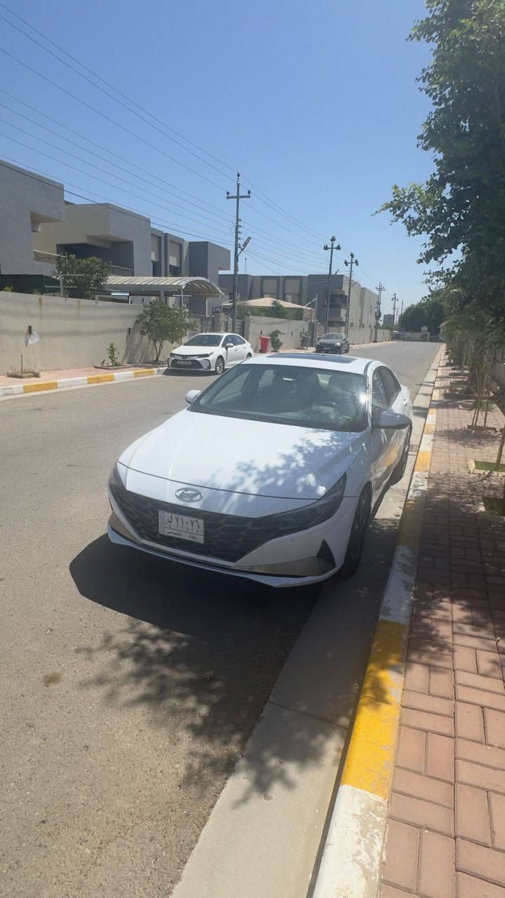 النتره موديل 2021خليجي فول موصفات 1/1 ماشيه 27 الف بعدهي بحالت الوكاله صار بيه حادث موضح بل صور السعر 145وبيه 

مكان السيارة بغداد ابو غريب 
***********
