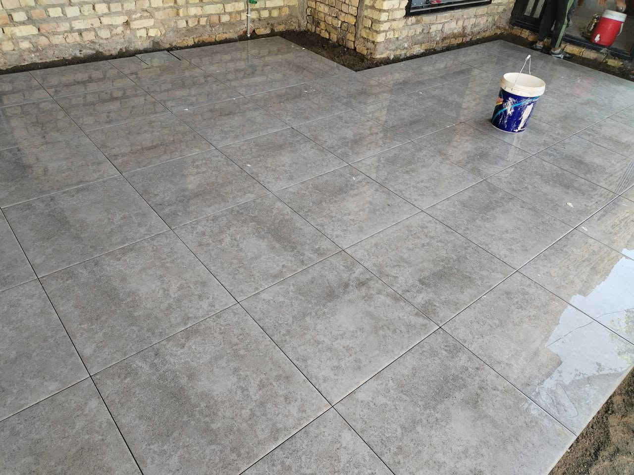 سلام عليكم خلفه سيراميك متفرغ حالياً المتر ب 5 الاف شغل درجه أولى ع الليزر والكبان العمل داخل ميسان فقط للأتصال *********** او وات ساب
