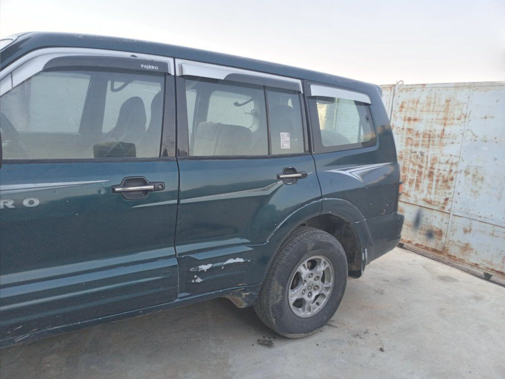 السلام عليكم من رخصت مسول الكروب باجيرو موديل ٢٠٠٢ رقم بغداد الماني السياره مكفوله من الضربه بس بيه قطع صبغ اثر جراد محور كير ومكينه ملكه vvt لايتات زنون تخم تاير صدر جديد السعر ٦٠ للستفسار *********** غير متواجد علنت
