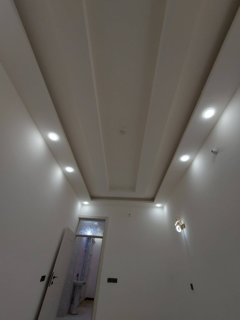 🏩 دار للأيجار ✅️ الموقع بعقوبة العزات 💥 بناء حديث ⬅️ فول المواصفات 🎈زيروا غير مسكون 🏚 شغل درجة اولى 
🏘 ايجار الدار [[ ٥٠٠ ]] الف قابل للتفاوض 🔺️ مساحة الدار  ( ١١٥ ) متر 
🏘 طابق الأول ( ١ ) غرفة نوم 🏛 وستقبال ⬜️ وصالة 🛖 ومطبخ 🛁 ومجموعة صحيات كاملة 🔶️ مع مناور عدد ( ٢ ) 
🏘 طابق ثاني ( ١ ) غرفة نوم كبيرة 🟨 وصالة 🛁 ومجموعة صحيات ⭕️ مع سطحين 💥💥💥

للاستفسار مع مكتب نجاح العميري للعقار ☎️
 موقع المكتب ⬅️ مدخل العزات مجاور اسواق نوتيلا الغذائية 🛒 او التواصل على الماسنجر او الواتساب على الرقم *********** 📞📞
