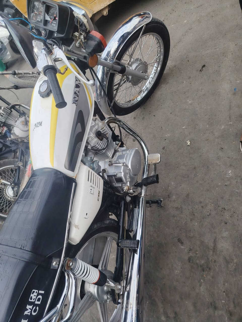 السلام عليكم شباب دراجه يراني ناماه اربعه كير لبيع مديل 2025 لبيع المكان بغداد حي او سبع قصور شارع ابو علي السعر 550وبيه مجال ***********
