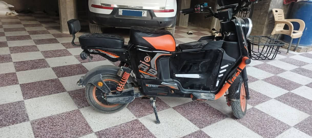 دراجه R9 للبيع استخدام قليل السعر خاص


**إذا كنت صاحب هذا الإعلان وتريد حذفه لأي سبب، رجاءا أرسل رسالة إلى الدعم الفني**