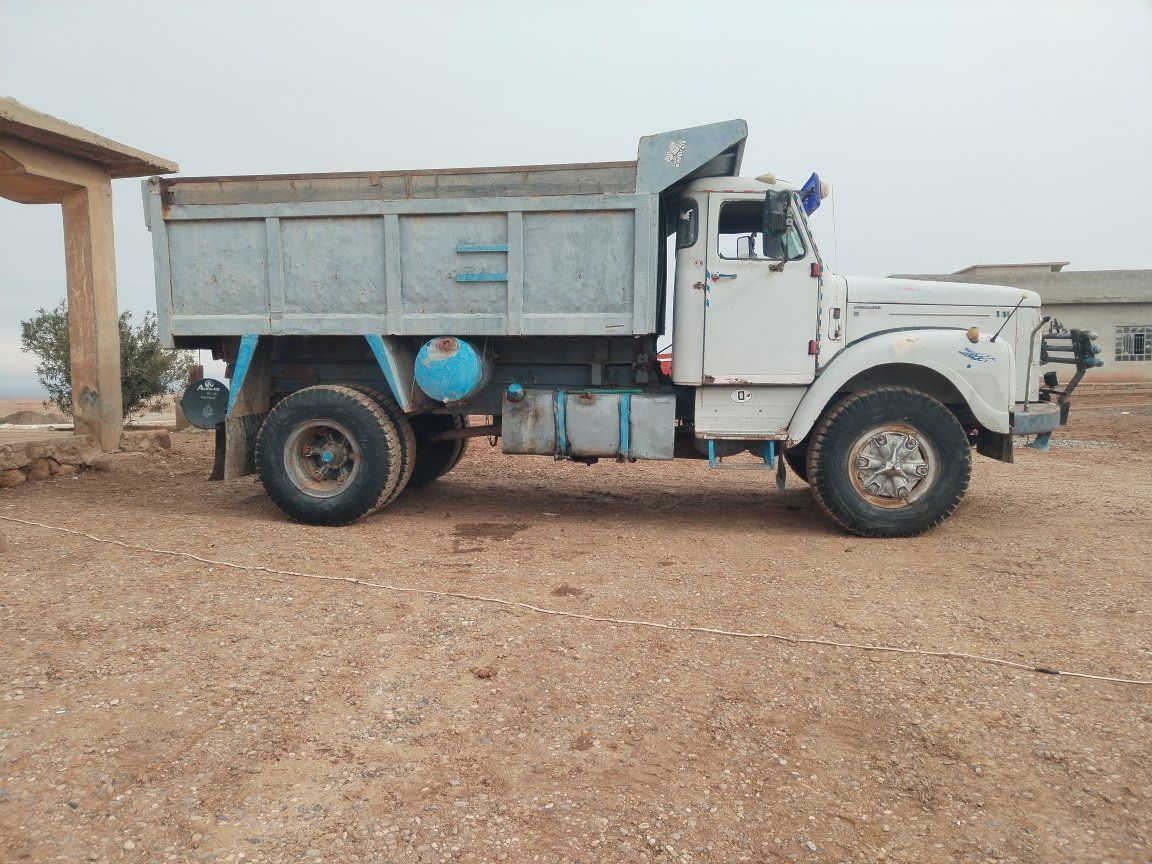 قلاب سكاني 111 تك رقم نينوى كير محرك اكسن بشرط العنوان موصل السعر *********** كورك ***********
