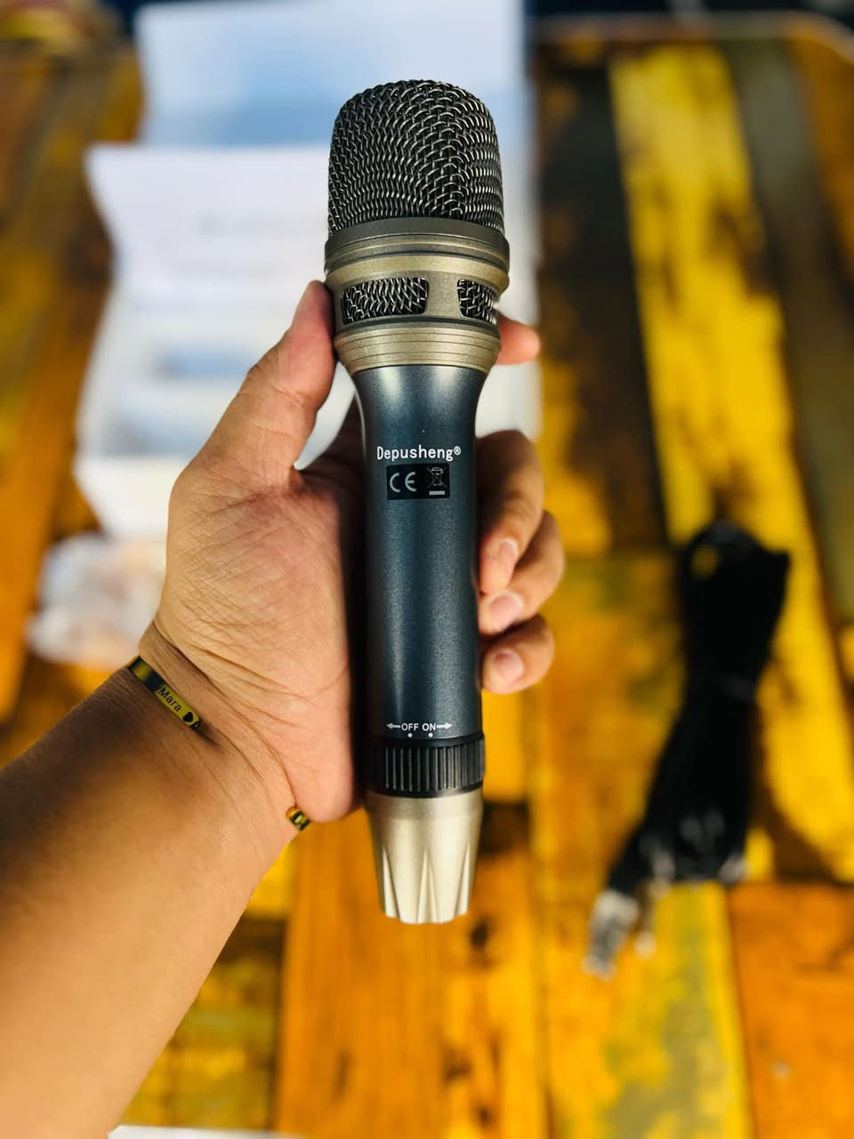 شنو اليعجبك علق عليه او دزلياء خاص ونه بخدمتكم لمؤشرات لايعلق ولايجي. توصيل متوفر لكل المحافظات


**إذا كنت صاحب هذا الإعلان وتريد حذفه لأي سبب، رجاءا أرسل رسالة إلى الدعم الفني**