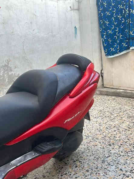 سلام عليكم
فورزة 08 للبيع 
مكاني بغداد المشتل 
سعره 850 وبيه مجال 
***********
