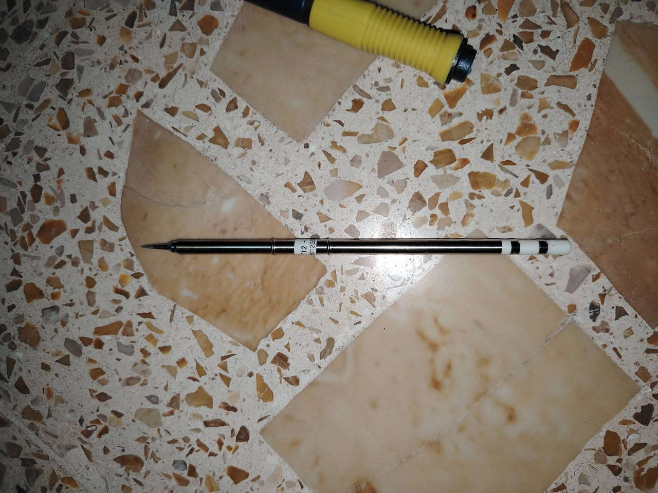 كاوية 12T pro جديدة ما مستخدمة
نهايتها 30
توصيل موجود


**إذا كنت صاحب هذا الإعلان وتريد حذفه لأي سبب، رجاءا أرسل رسالة إلى الدعم الفني**