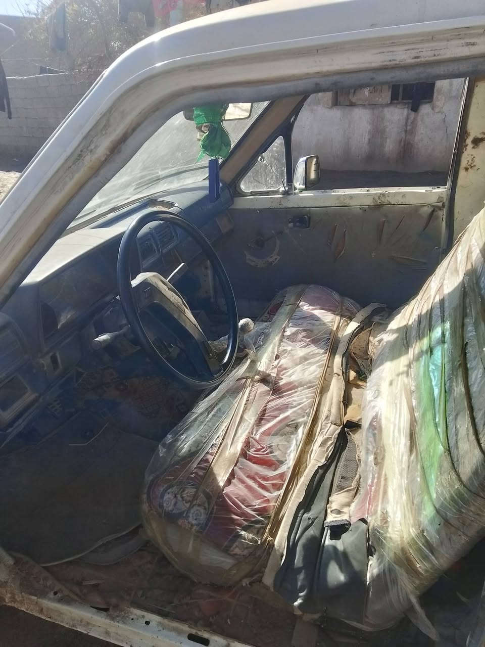 السلام عليكم بيكم الموديل 189 محرك وقير وصدر خير من الله كهربائيات شغاله ما ناقصها ايء بيها ماكينه 85 راعيها موجود يحول ثاني يوم العنوان واسط الصويره تفاصيل على هذا الرقم***********
