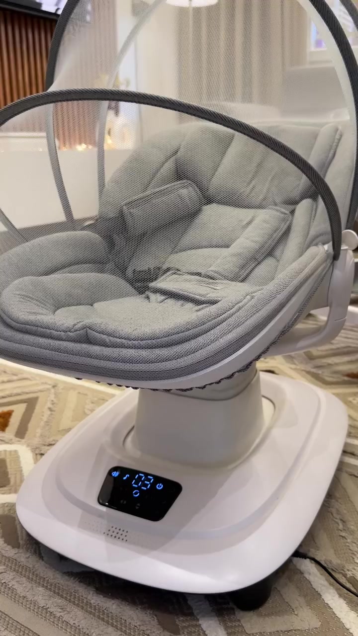 كرسي هزاز أطفال بحالة ممتازة جداً ✨
🔹 هزاز كهربائي بعدة سرعات
🔹 موسيقى مدمجة + نظام بلوتوث لتشغيل أناشيد من الموبايل
🔹 شبك حماية كامل ضد الحشرات
🔹 مبطن ومريح جداً للطفل
🔹 مناسب من حديث الولادة
حته عمر سنتين 
🔹 نظيف وقليل الاستخدام


**إذا كنت صاحب هذا الإعلان وتريد حذفه لأي سبب، رجاءا أرسل رسالة إلى الدعم الفني**