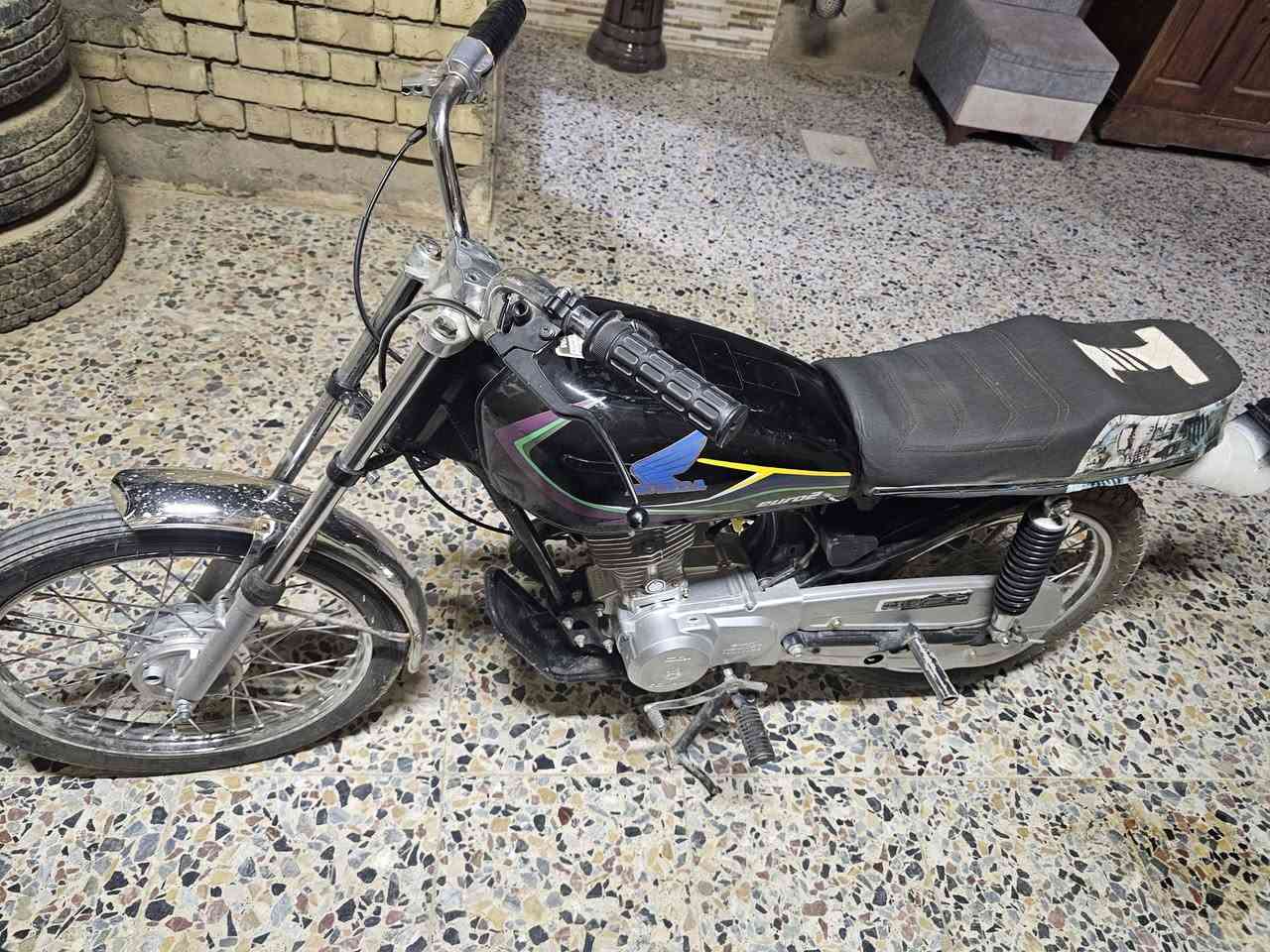 سلام عليكم شباب دراجات يراني لبيع العدد ثنين التفاصيل خاص ***********
